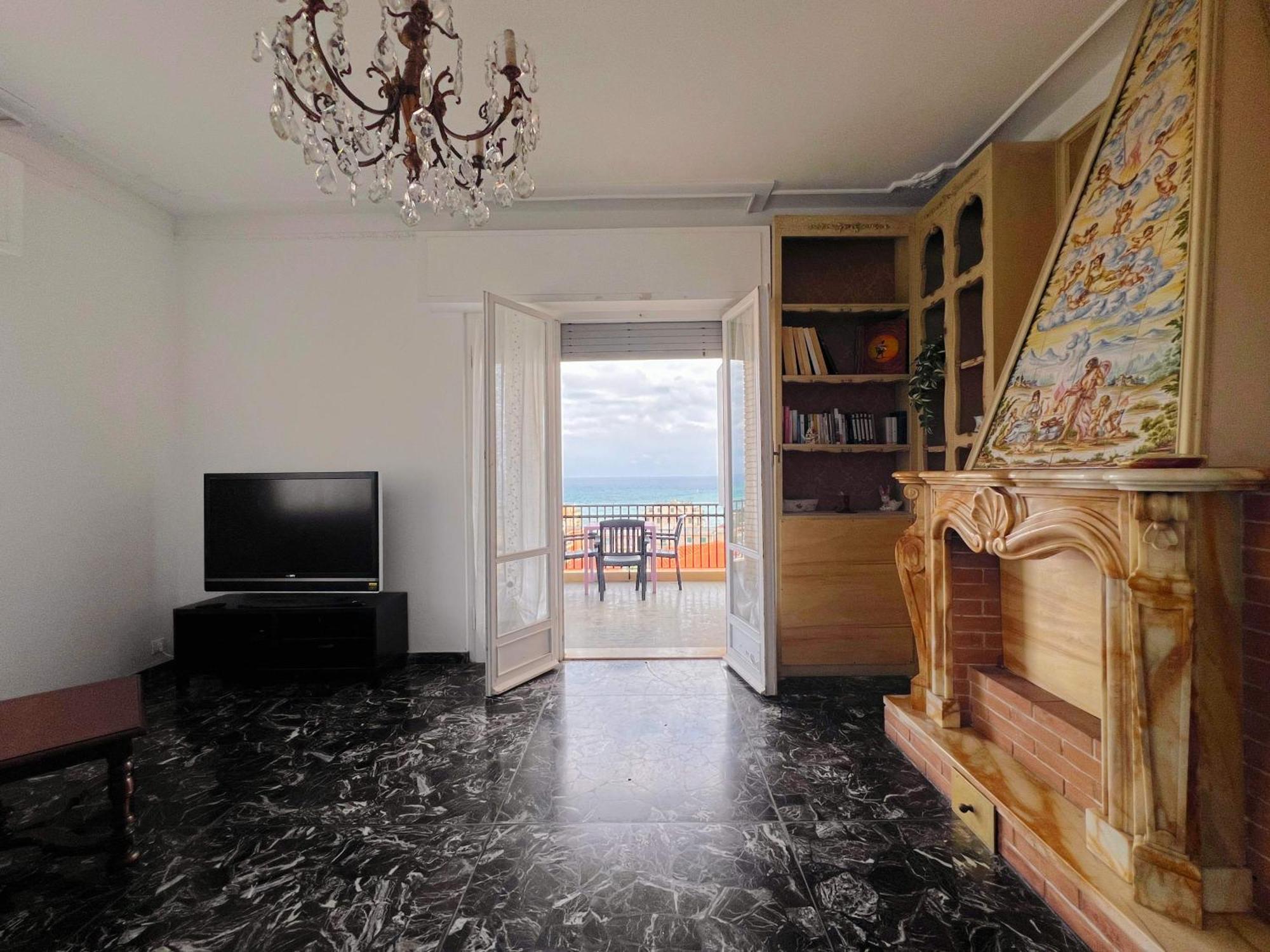Ampio Appartamento Con Vista Varazze Esterno foto